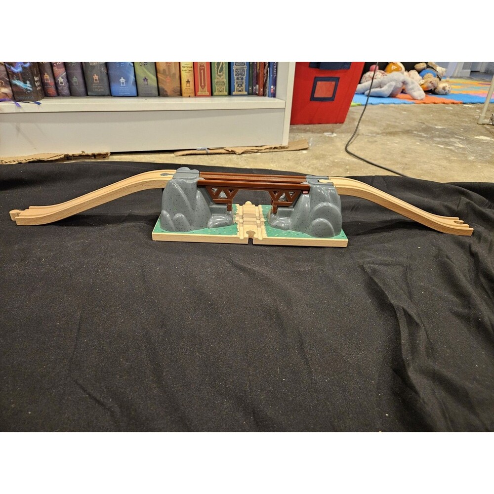 BRIO 33391 COLLAPSING BRIDGE